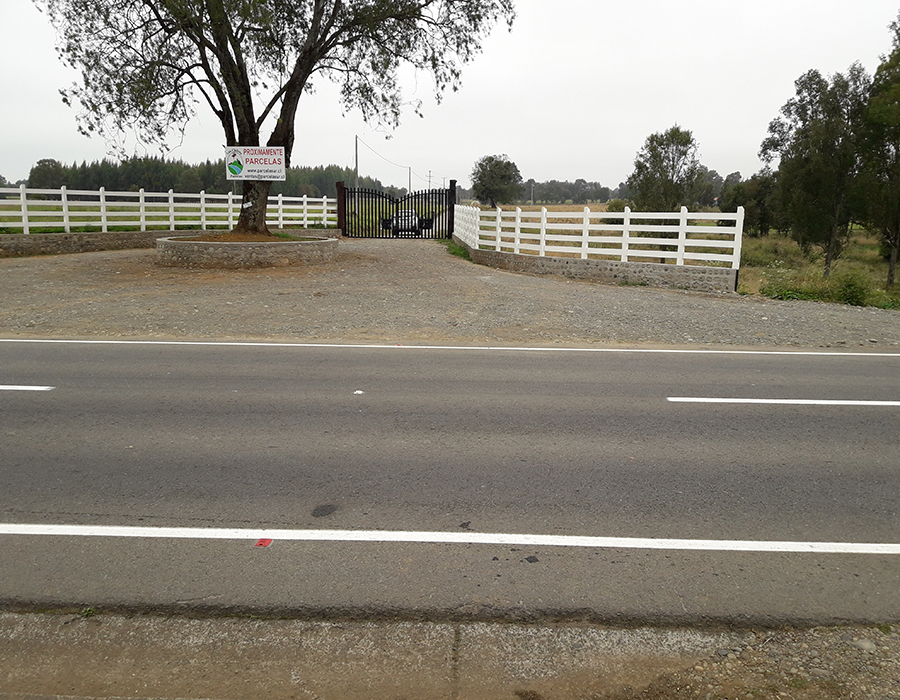 Acceso Parcelación Los Chilcos